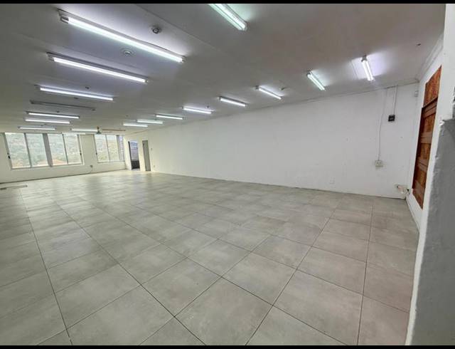 BUSINESS PROPERTY TO RENT IN LAUDIUM